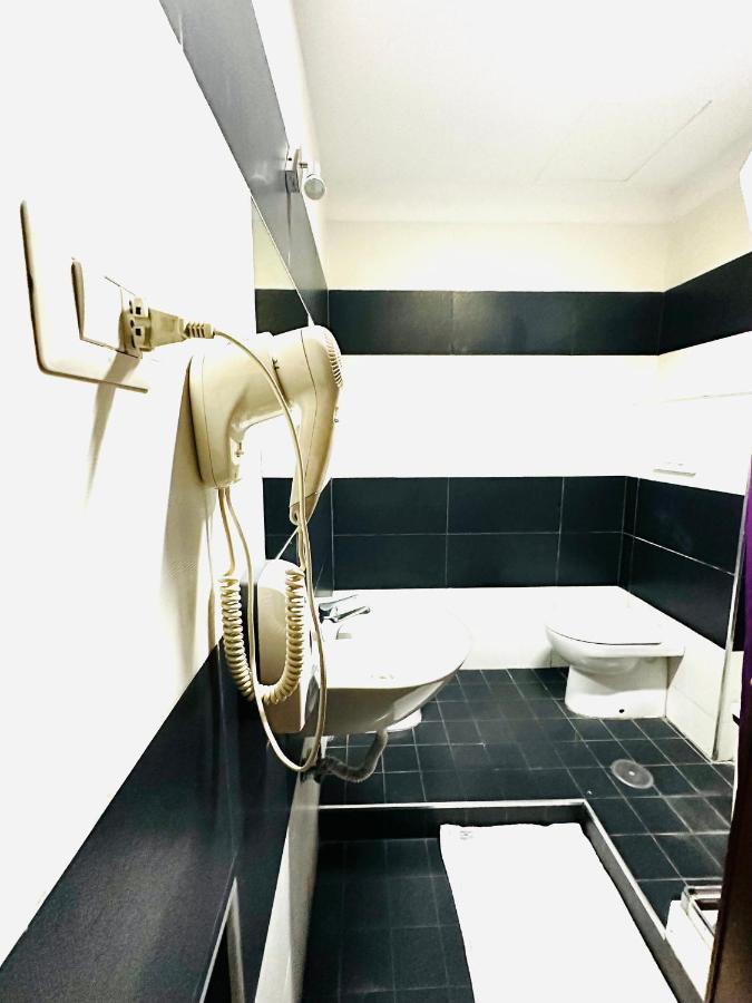 Rome Star Guesthouse Termini Esterno foto